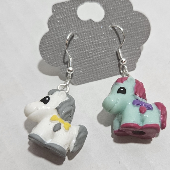 Squinkies Horses Dangle Earrings - Picture 1 of 3